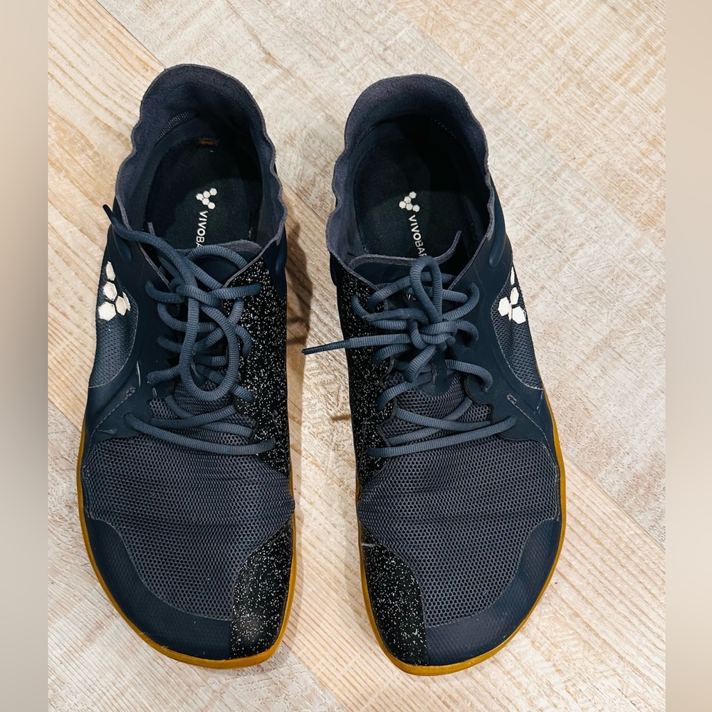 Vivobarefoot shoes, Primus Lite